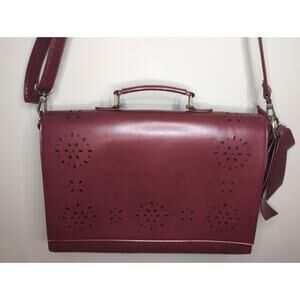 Ecosusi Burgundy wine red floral eyelet and bow laptop case